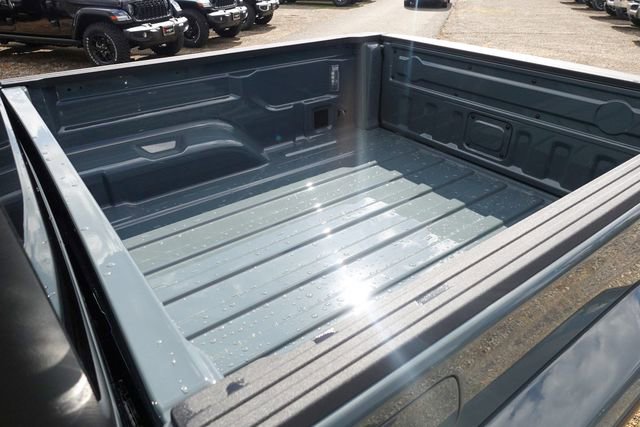 New 2025 Jeep Gladiator Willys image 25