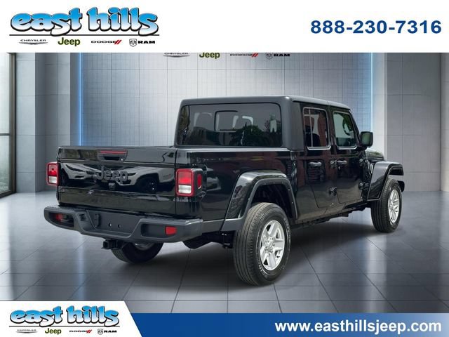 Certified 2022 Jeep Gladiator Sport AWD/4WD image 3