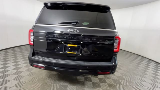 Used 2023 Ford Expedition Limited AWD/4WD image 5