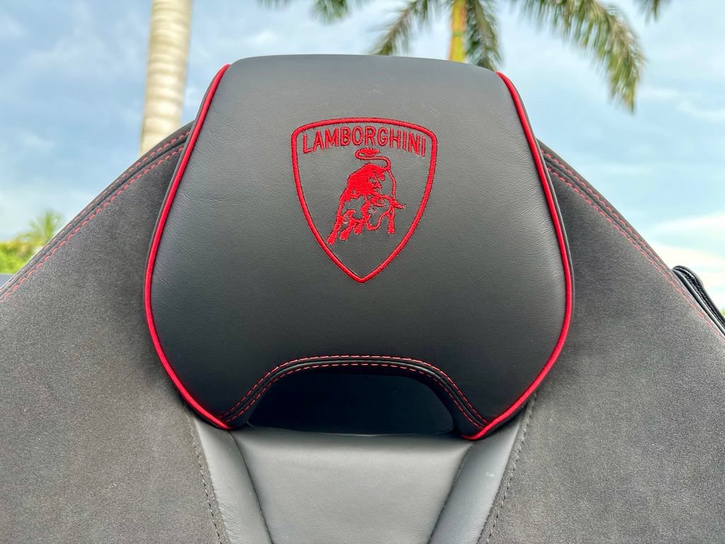 Used 2020 Lamborghini Huracan EVO AWD/4WD image 27