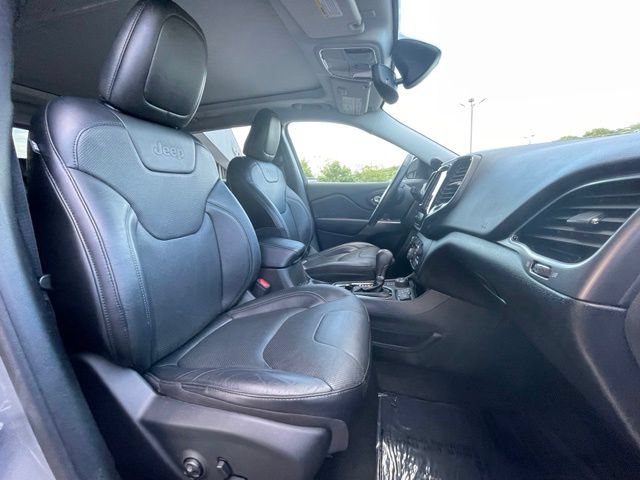 Used 2020 Jeep Cherokee Limited AWD/4WD image 29