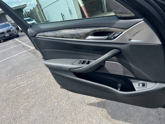 Used 2021 BMW 540i xDrive w/ M Sport Package AWD/4WD image 17