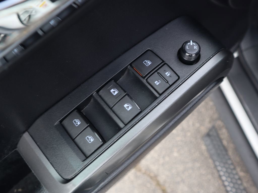 Used 2020 Toyota Tacoma TRD Sport image 16