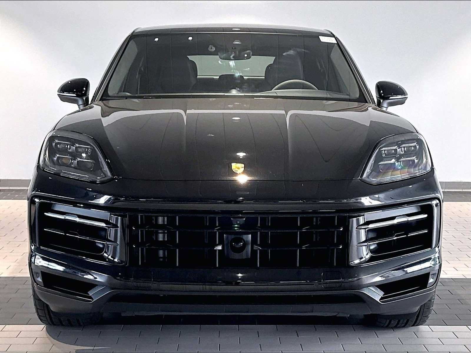 Used 2026 Porsche Cayenne Coupe AWD/4WD image 14