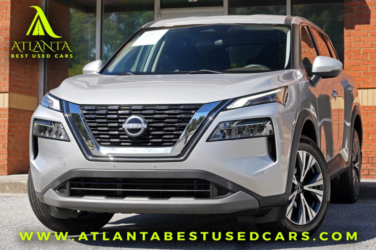 Used 2022 Nissan Rogue SV FWD image 1