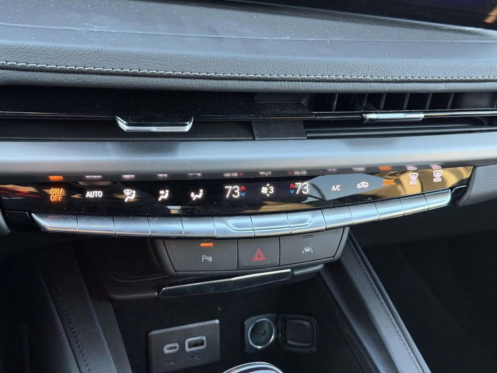 Certified 2025 Cadillac XT4 Premium Luxury image 24