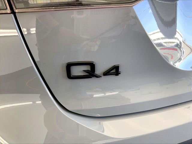 Used 2023 Audi Q4 e-tron Premium Plus w/ Premium Plus AWD/4WD image 18