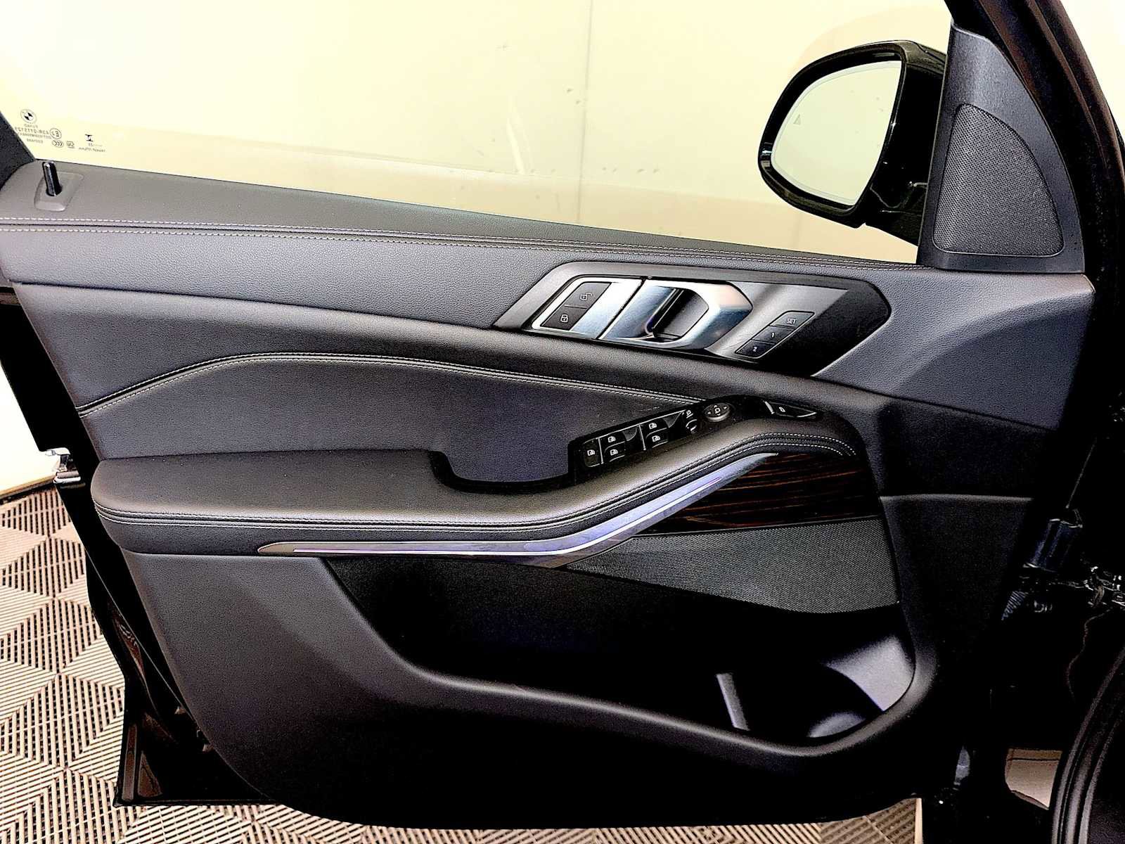 Certified 2023 BMW X5 xDrive40i w/ Premium Package image 11