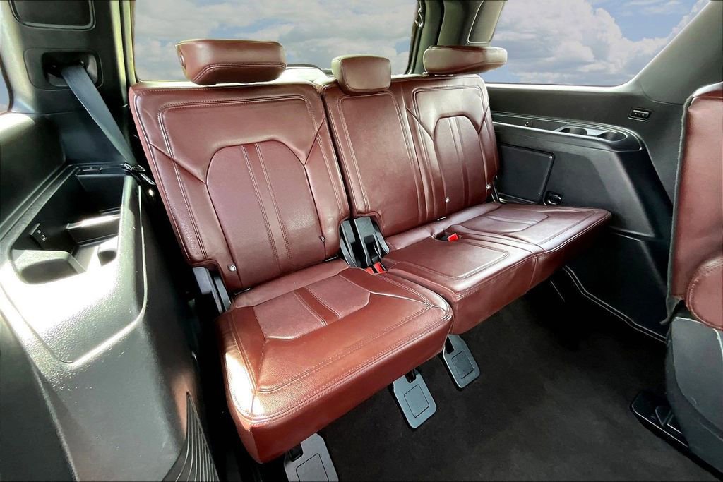 Used 2022 Ford Expedition Limited AWD/4WD image 28