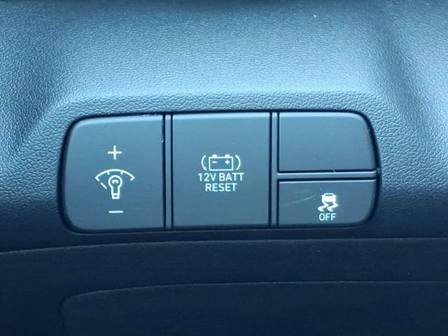 New 2026 Hyundai Elantra Sport FWD image 22