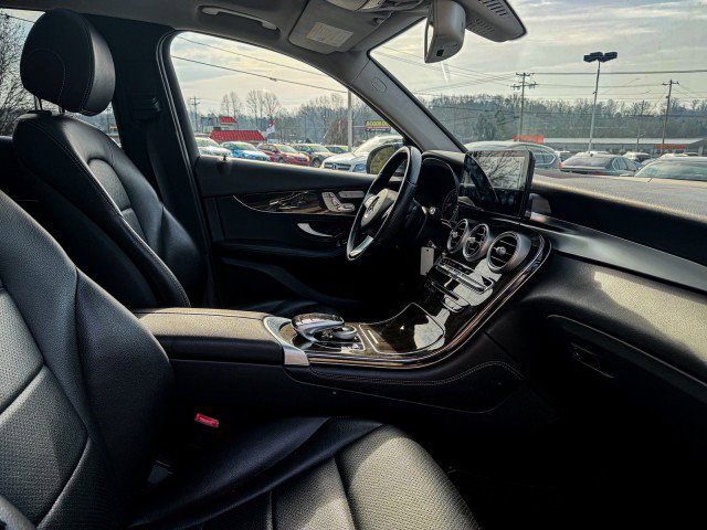 Used 2016 Mercedes-Benz GLC 300 image 17