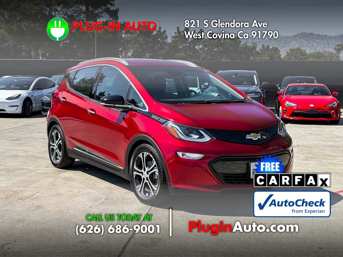 Used 2019 Chevrolet Bolt Premier w/ Infotainment Package FWD image 3