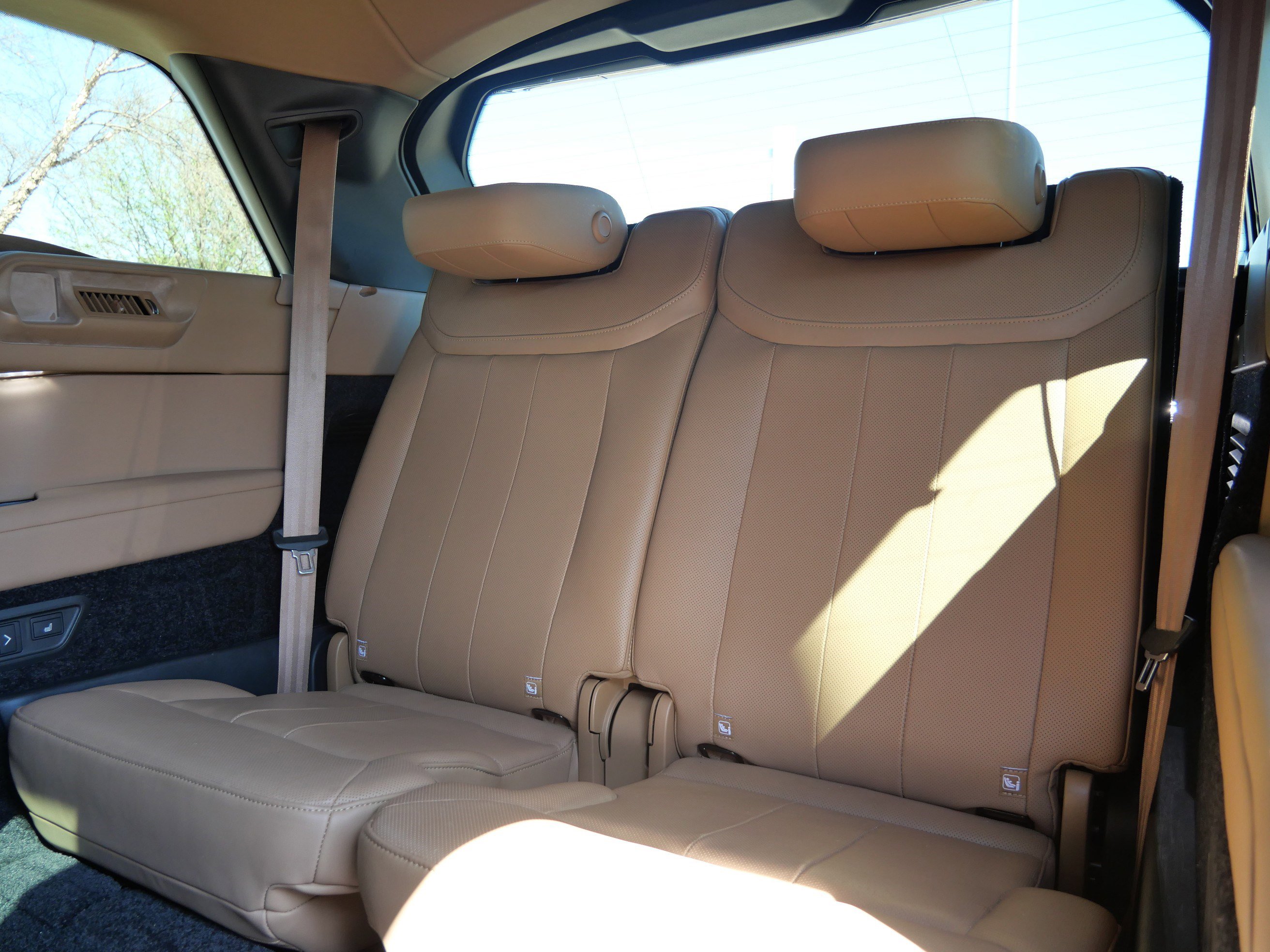 Certified 2023 Land Rover Range Rover Long Wheelbase Autobiography AWD/4WD image 18