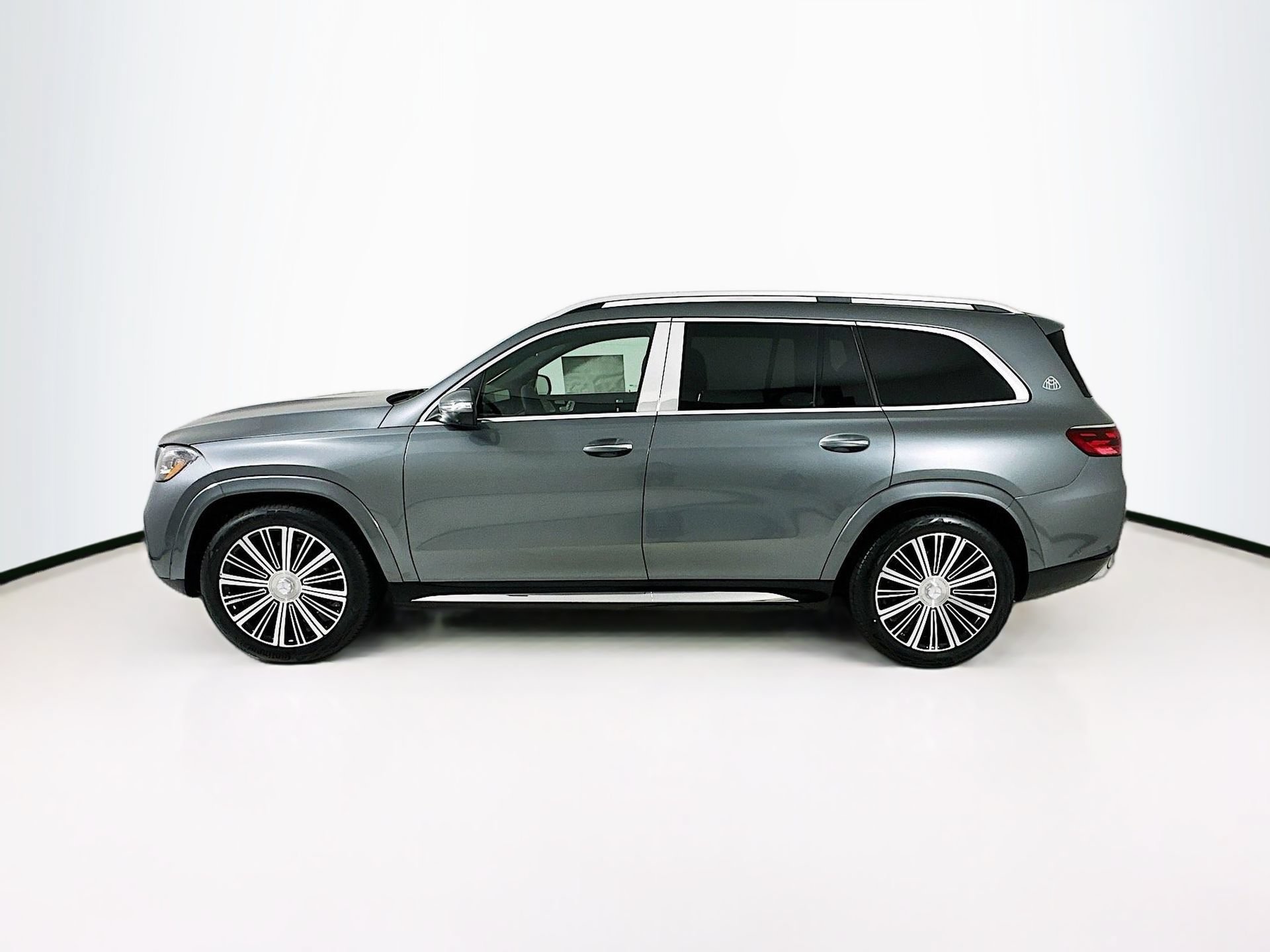 New 2026 Mercedes-Benz Maybach GLS 600 4MATIC image 5