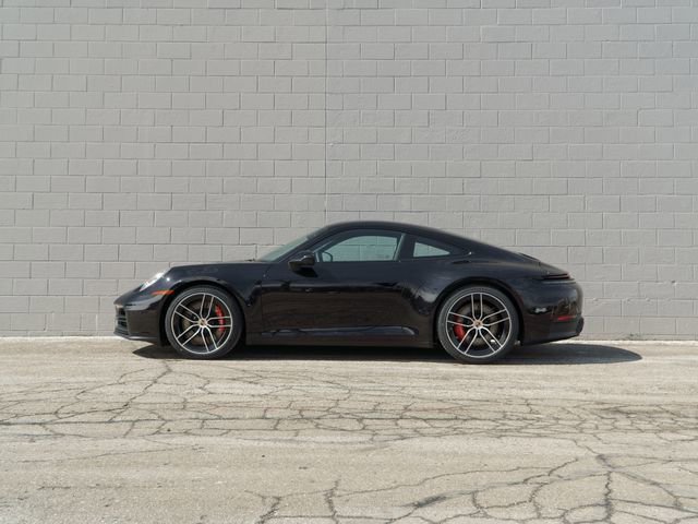 New 2026 Porsche 911 Carrera S video 2