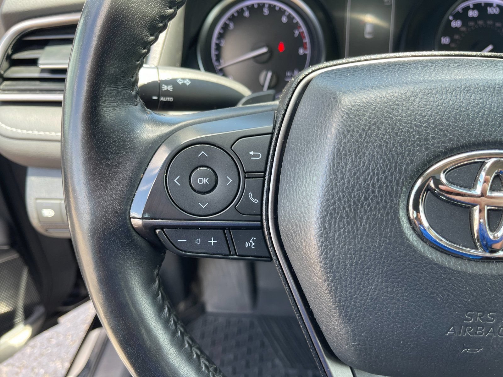 Used 2023 Toyota Camry SE FWD image 24