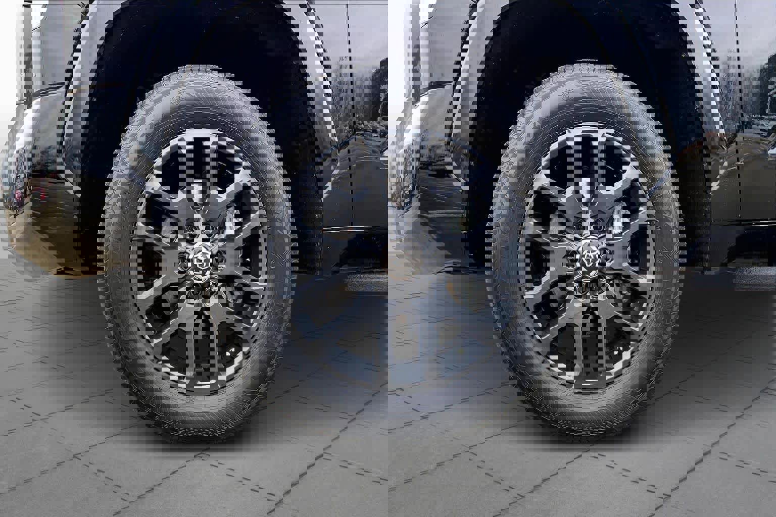 Used 2024 Toyota Tundra Platinum image 11