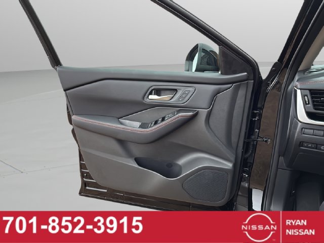 New 2026 Nissan Rogue SV AWD/4WD image 24