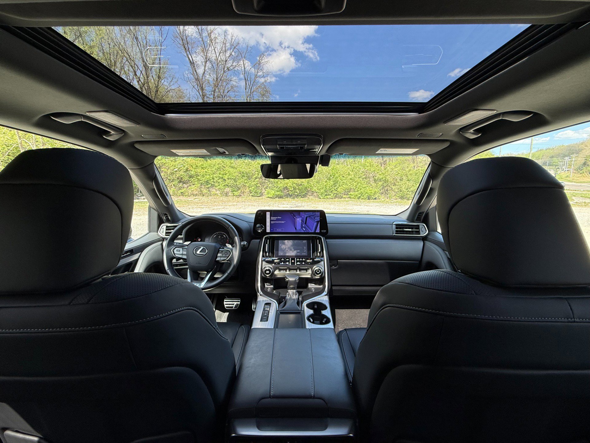 Used 2024 Lexus LX 600 F Sport image 36