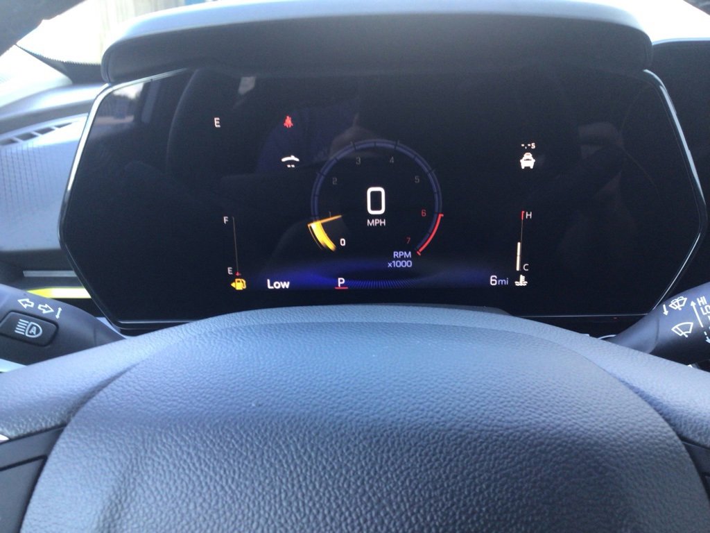 New 2025 Chevrolet Trax ACTIV w/ Driver Confidence Package image 16