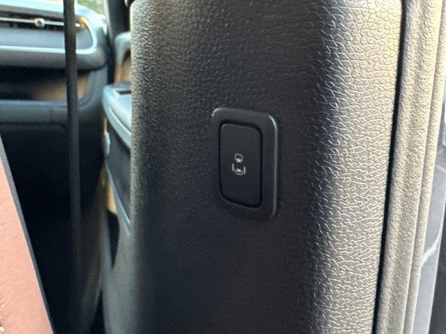 New 2025 Volkswagen ID. Buzz Pro S Plus image 20