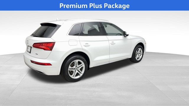 Used 2018 Audi Q5 2.0T Premium Plus w/ Premium Plus Package AWD/4WD image 2