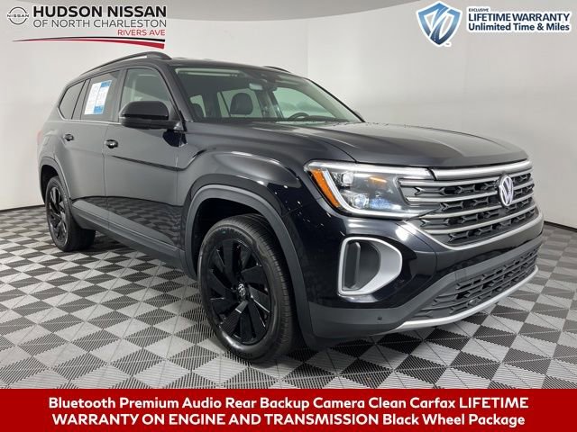 Used 2024 Volkswagen Atlas SE w/ Black Wheel Package image 1