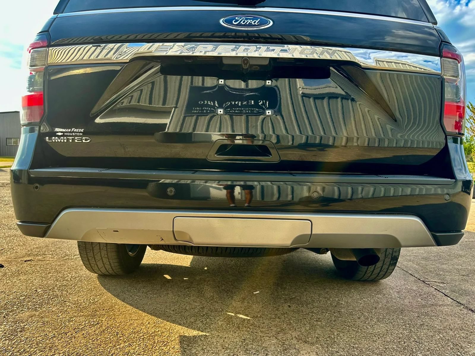 Used 2021 Ford Expedition Limited RWD image 6