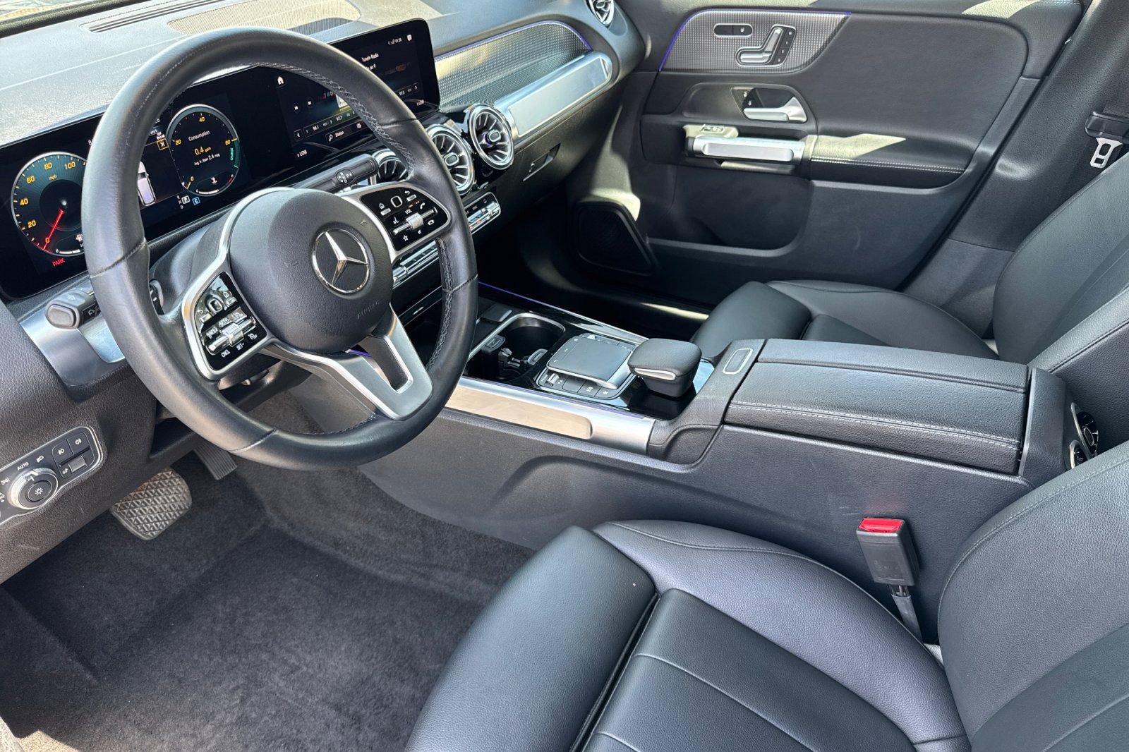 Used 2023 Mercedes-Benz GLB 250 image 10