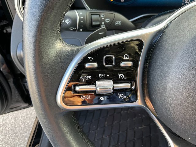 Used 2022 Mercedes-Benz GLC 300 w/ Premium Package Lite image 12