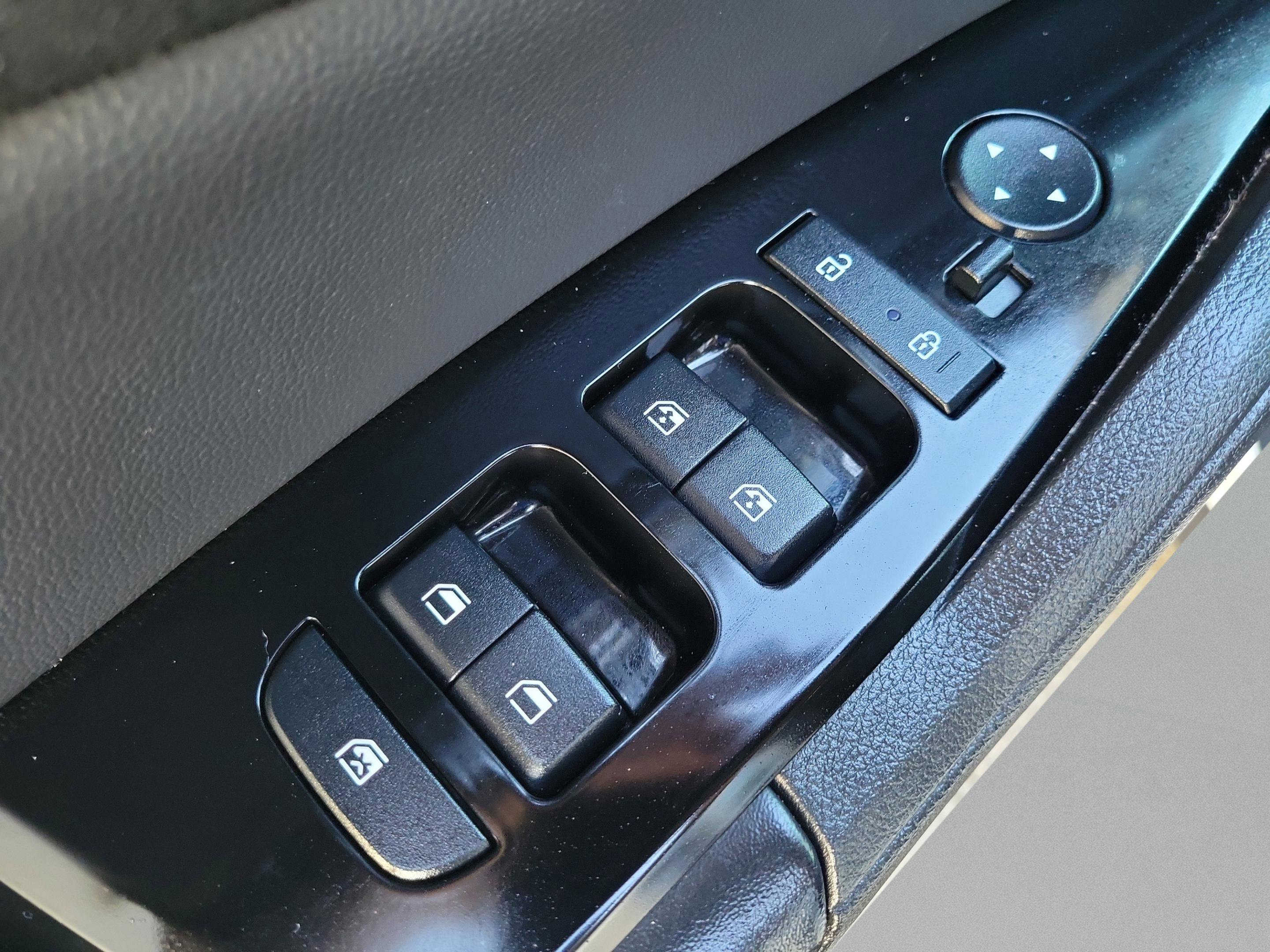 Certified 2023 Kia Sportage EX FWD image 15