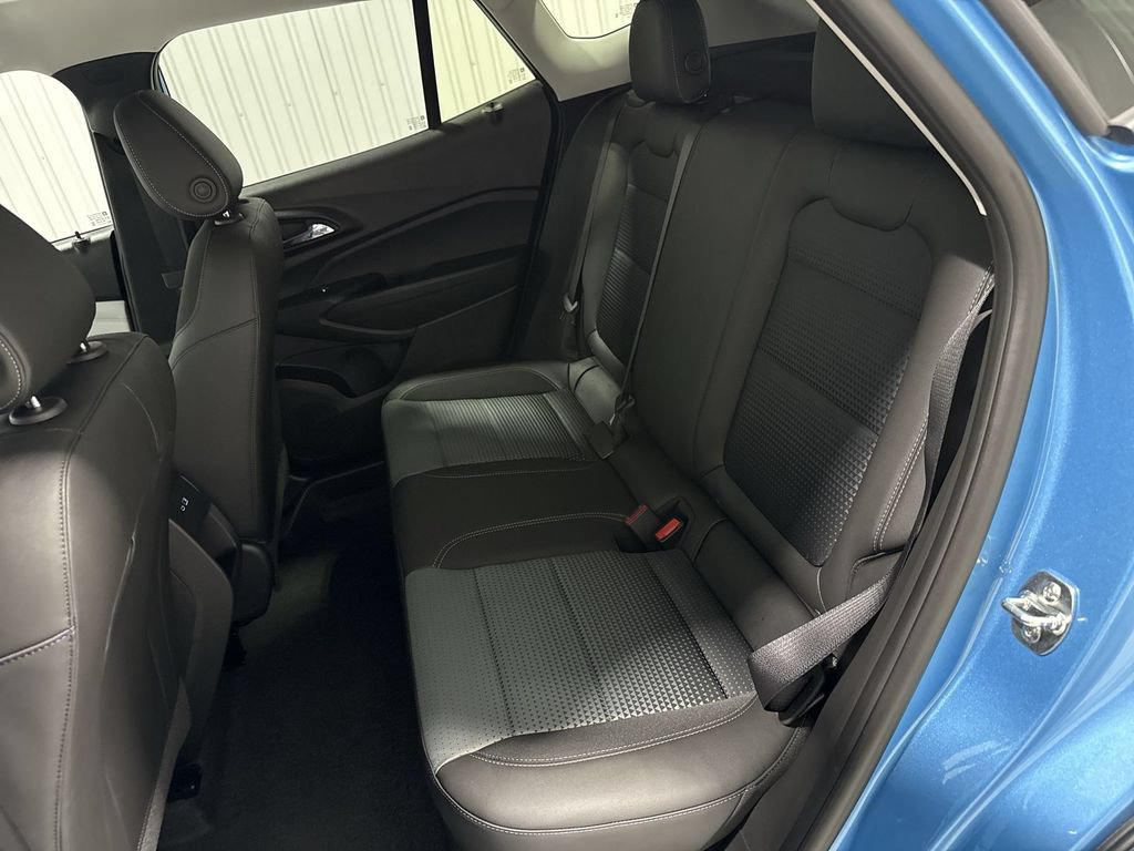 New 2026 Chevrolet Trax LT w/ Midnight Edition FWD image 26