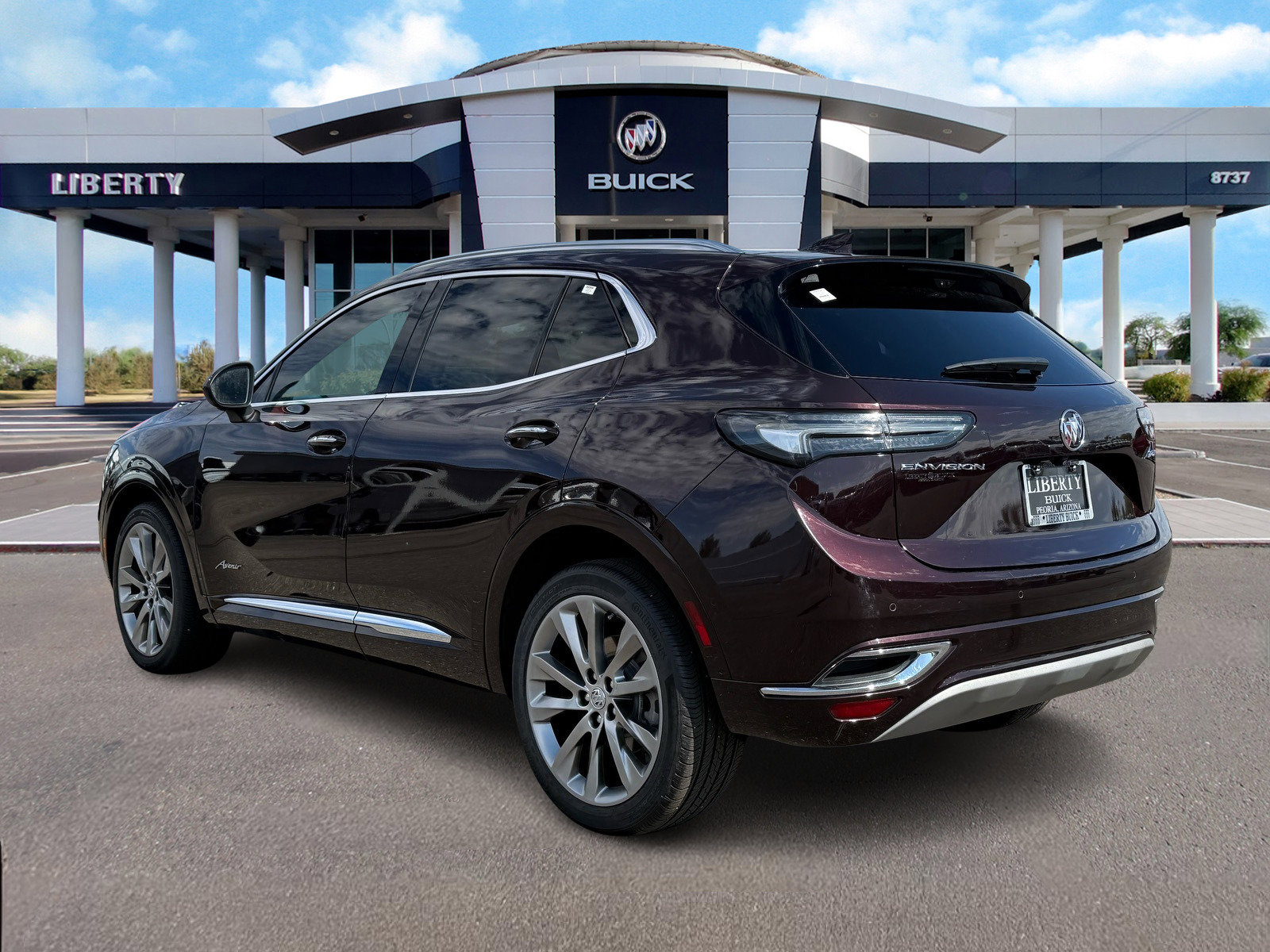 Used 2022 Buick Envision Avenir w/ Technology Package II image 5