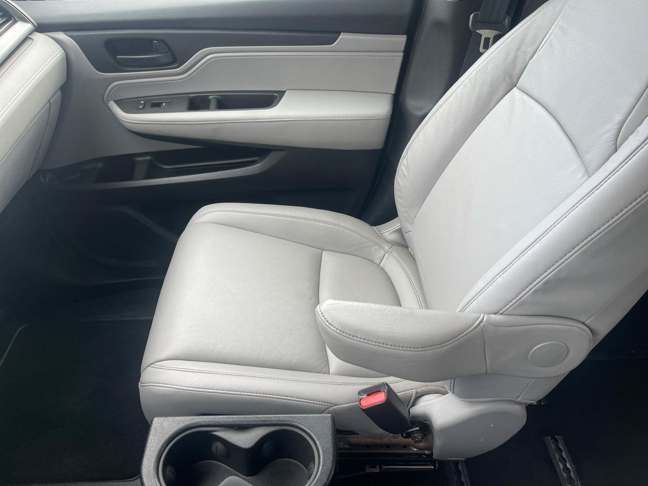 Used 2023 Honda Odyssey EX-L image 10