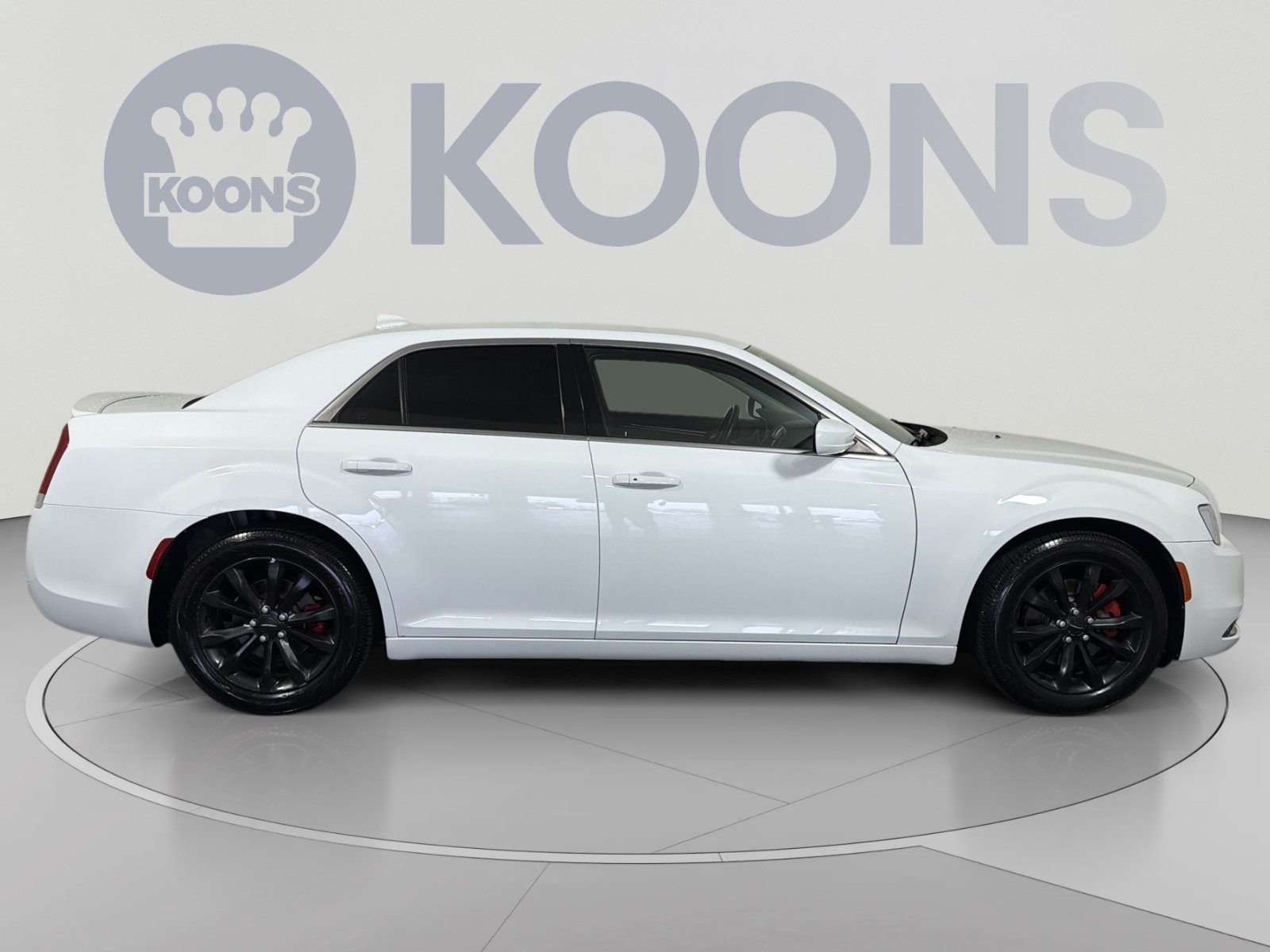 Used 2015 Chrysler 300 Limited w/ Driver Convenience Group AWD/4WD image 8