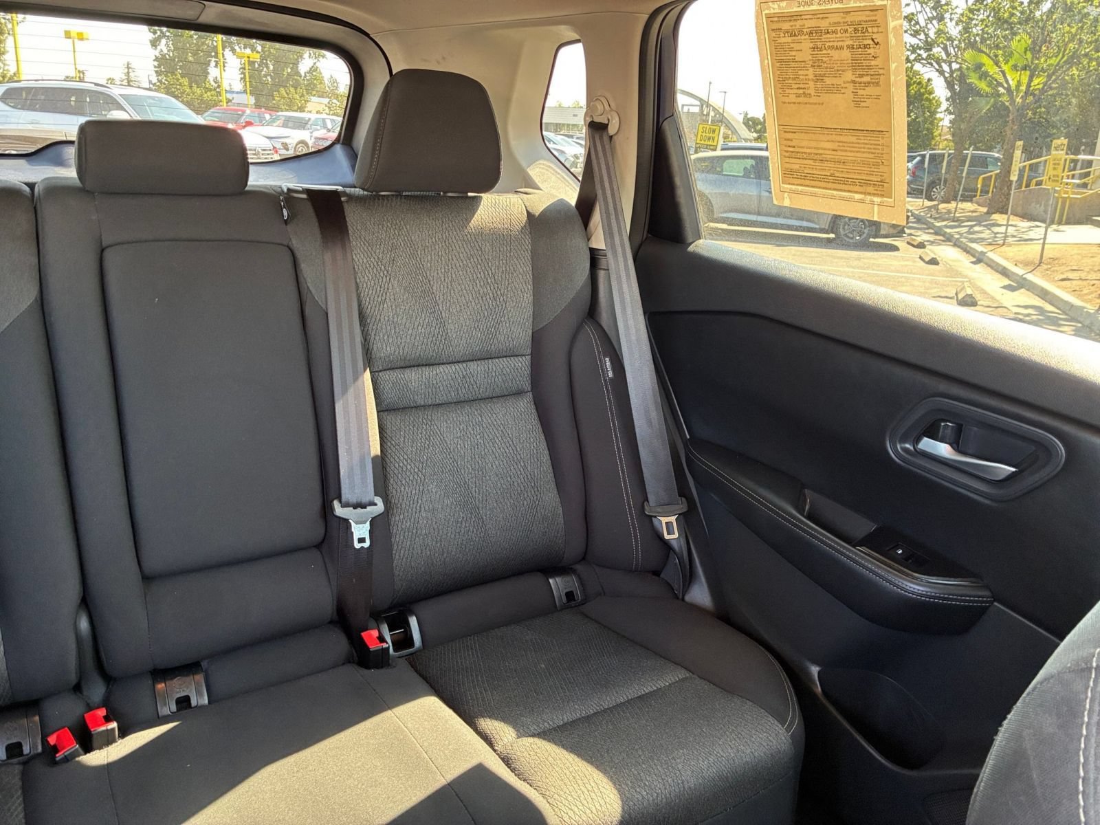 Used 2025 Nissan Rogue SV AWD/4WD image 38
