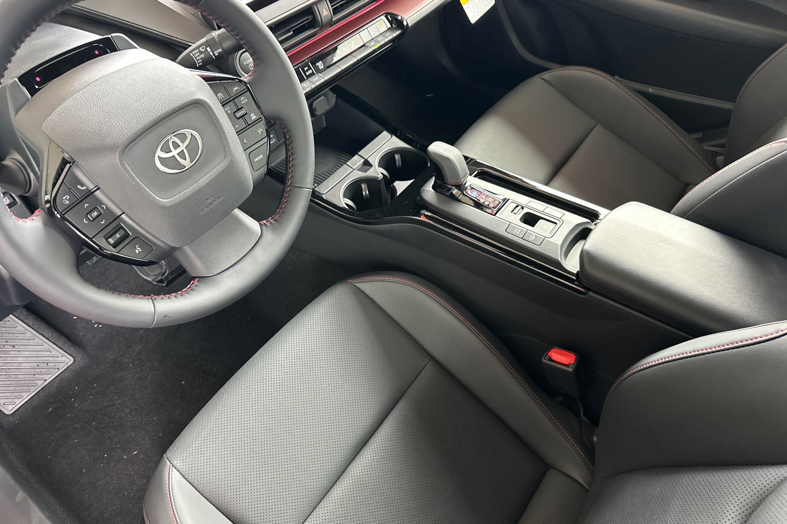 New 2026 Toyota Prius Plug-In Hybrid image 8