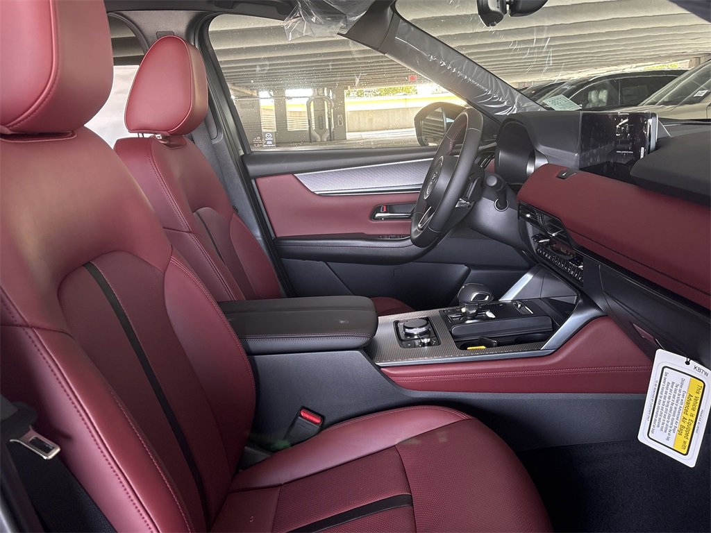 New 2025 MAZDA CX-70 Plug-In Hybrid w/ Premium Plus image 11