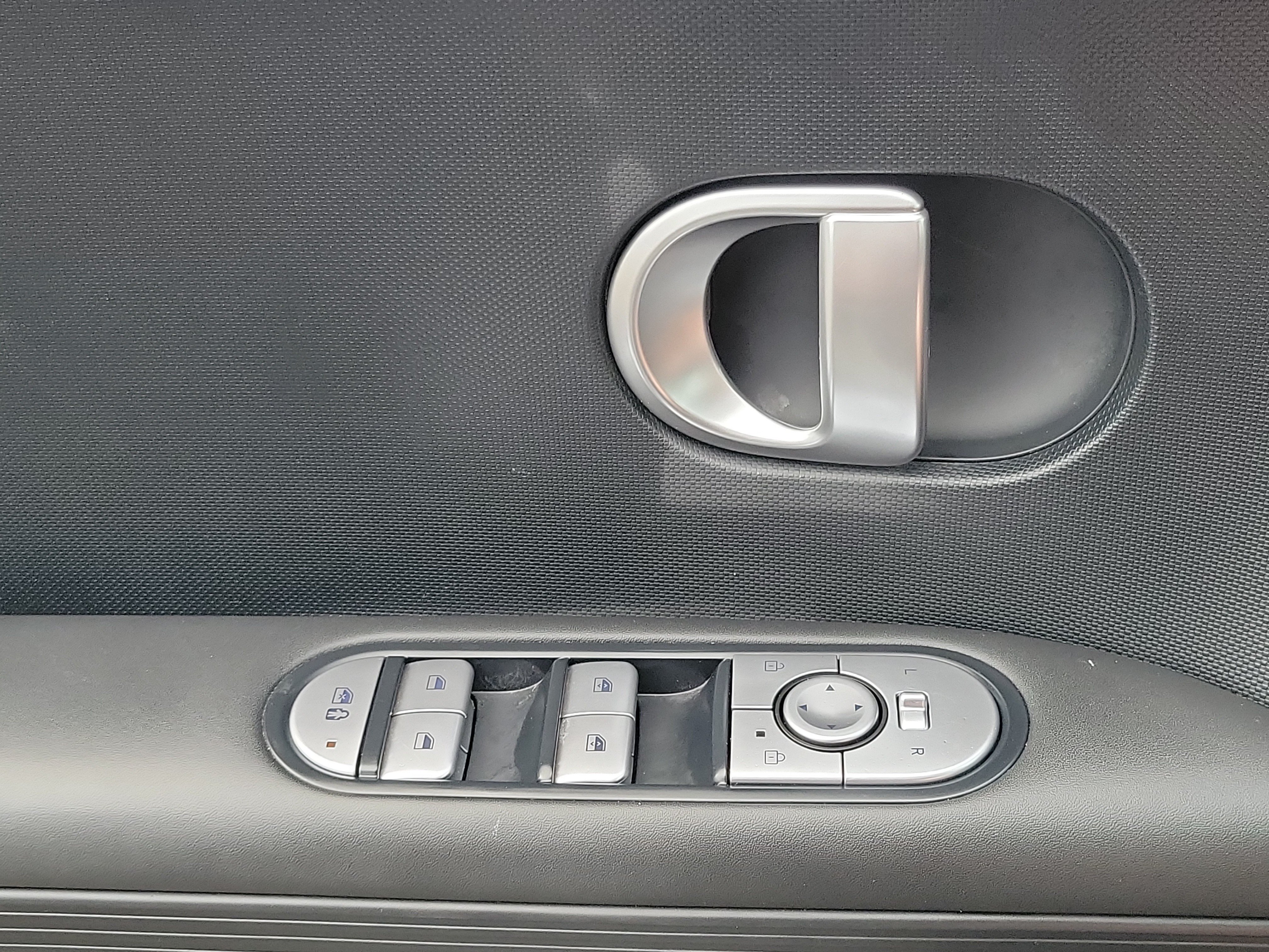 Certified 2024 Hyundai Ioniq 5 SEL RWD image 16