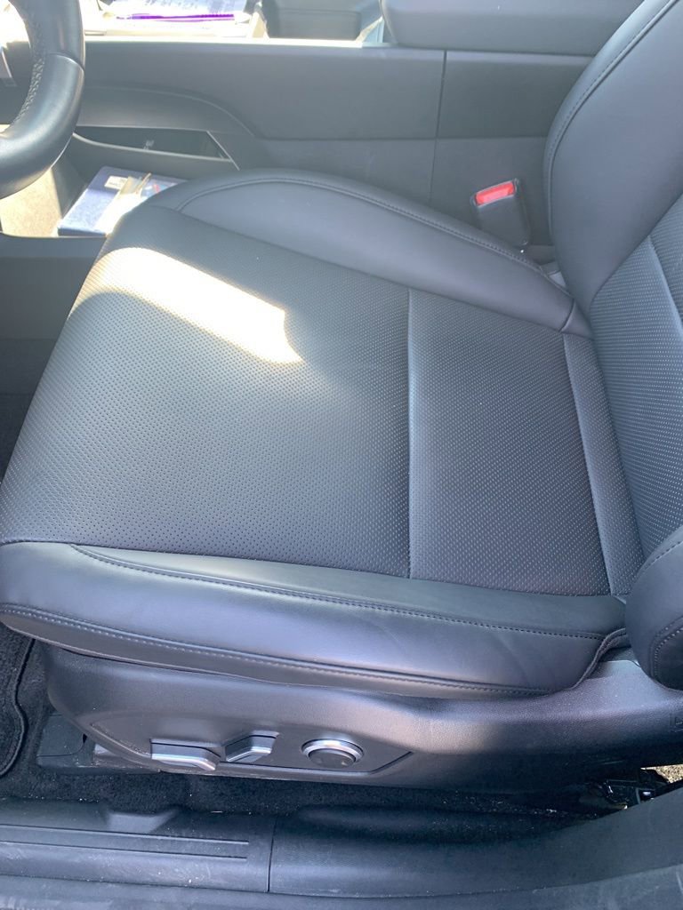 Used 2025 Hyundai Santa Fe SEL FWD image 19