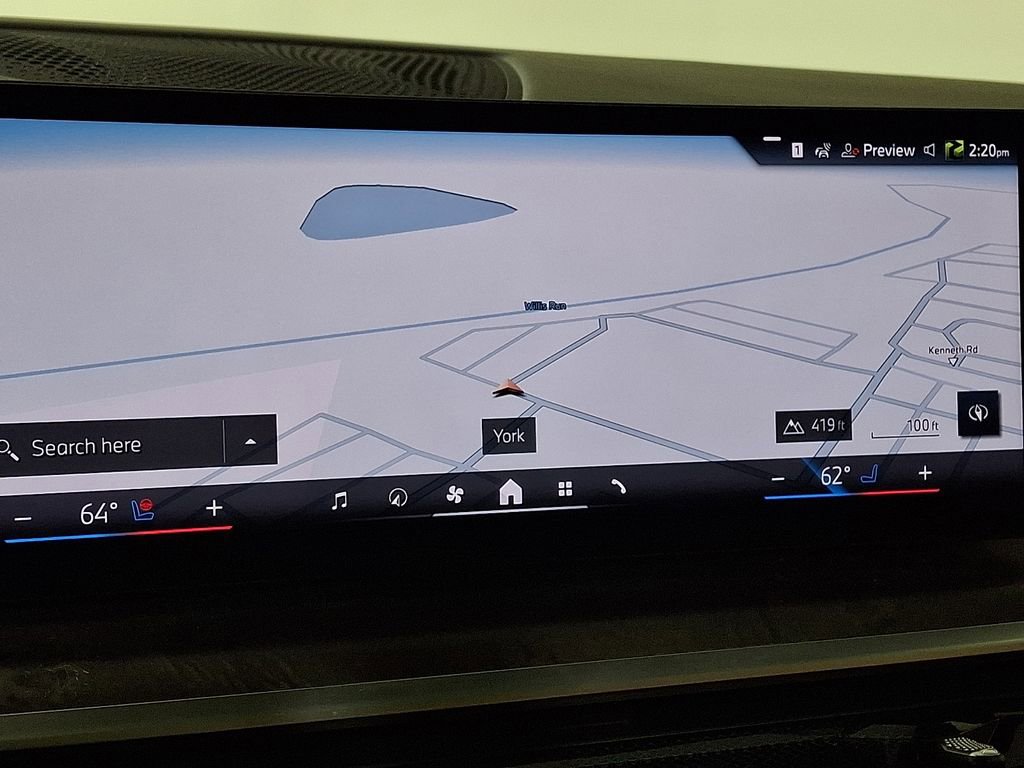 Certified 2024 BMW X7 xDrive40i w/ Executive Package image 3