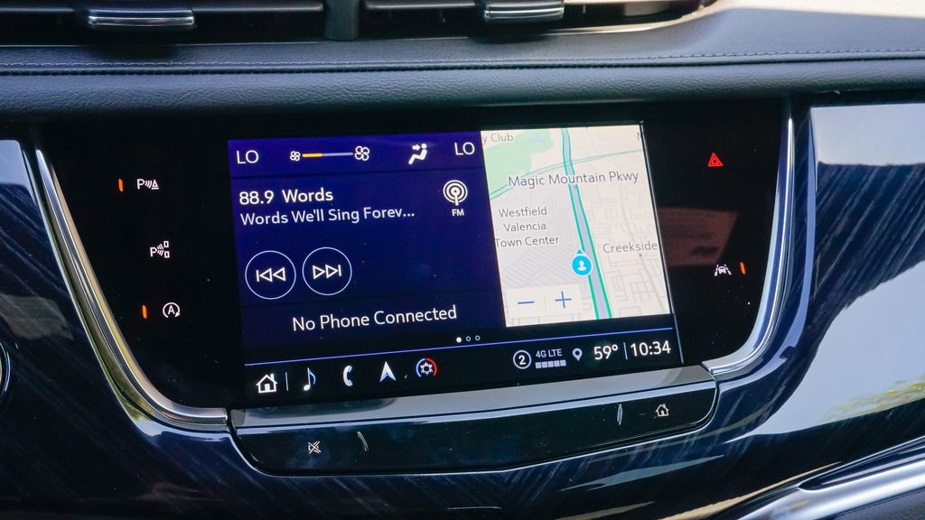 Certified 2025 Cadillac XT6 Premium Luxury w/ Technology Package image 34