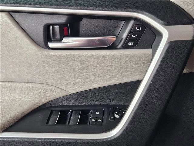 Used 2021 Toyota RAV4 XLE Premium image 6