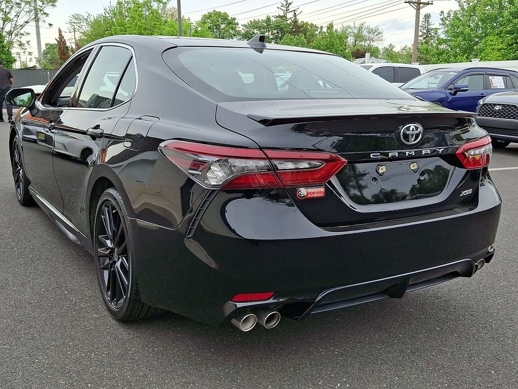 Certified 2022 Toyota Camry XSE FWD image 4