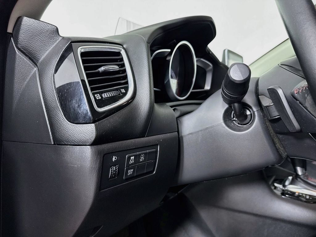 Used 2014 MAZDA MAZDA3 s Touring FWD image 10