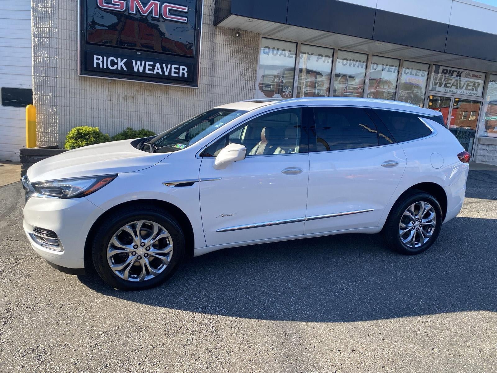 Certified 2021 Buick Enclave Avenir w/ Avenir Technology Package AWD/4WD image 3