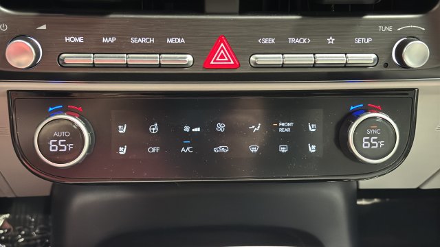 Used 2026 Hyundai Palisade Calligraphy AWD/4WD image 18