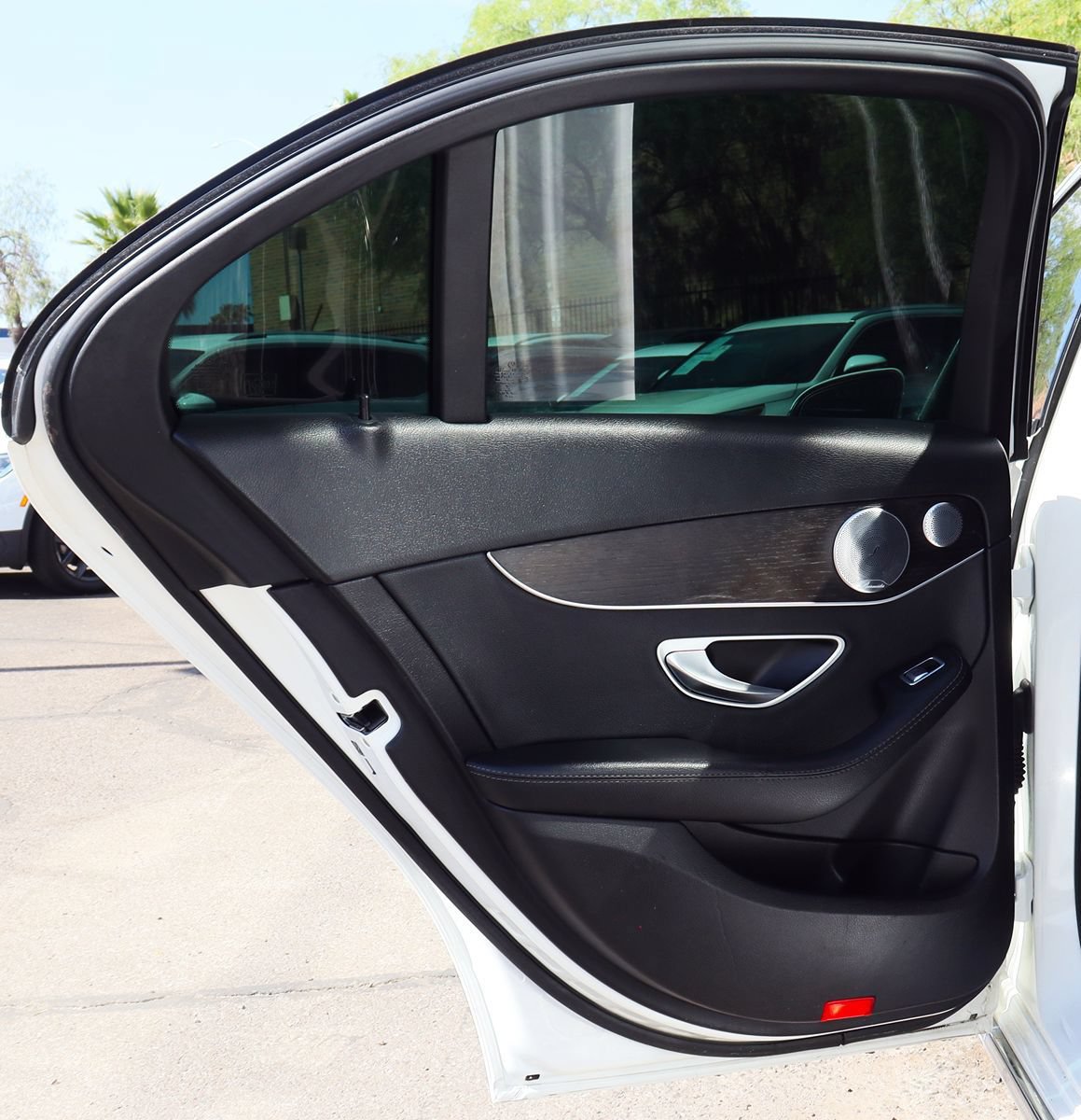 Used 2020 Mercedes-Benz C 300 Sedan w/ Premium Package image 32