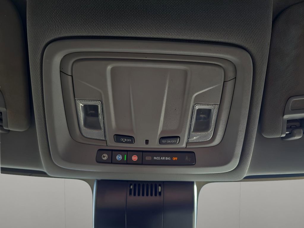 Used 2022 Chevrolet Silverado 1500 LT AWD/4WD image 23