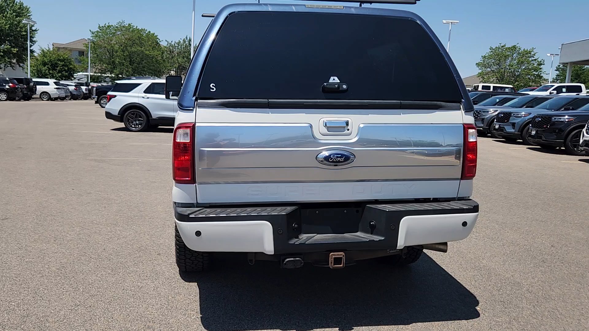 Used 2015 Ford F250 Platinum w/ FX4 Off-Road Package AWD/4WD image 9